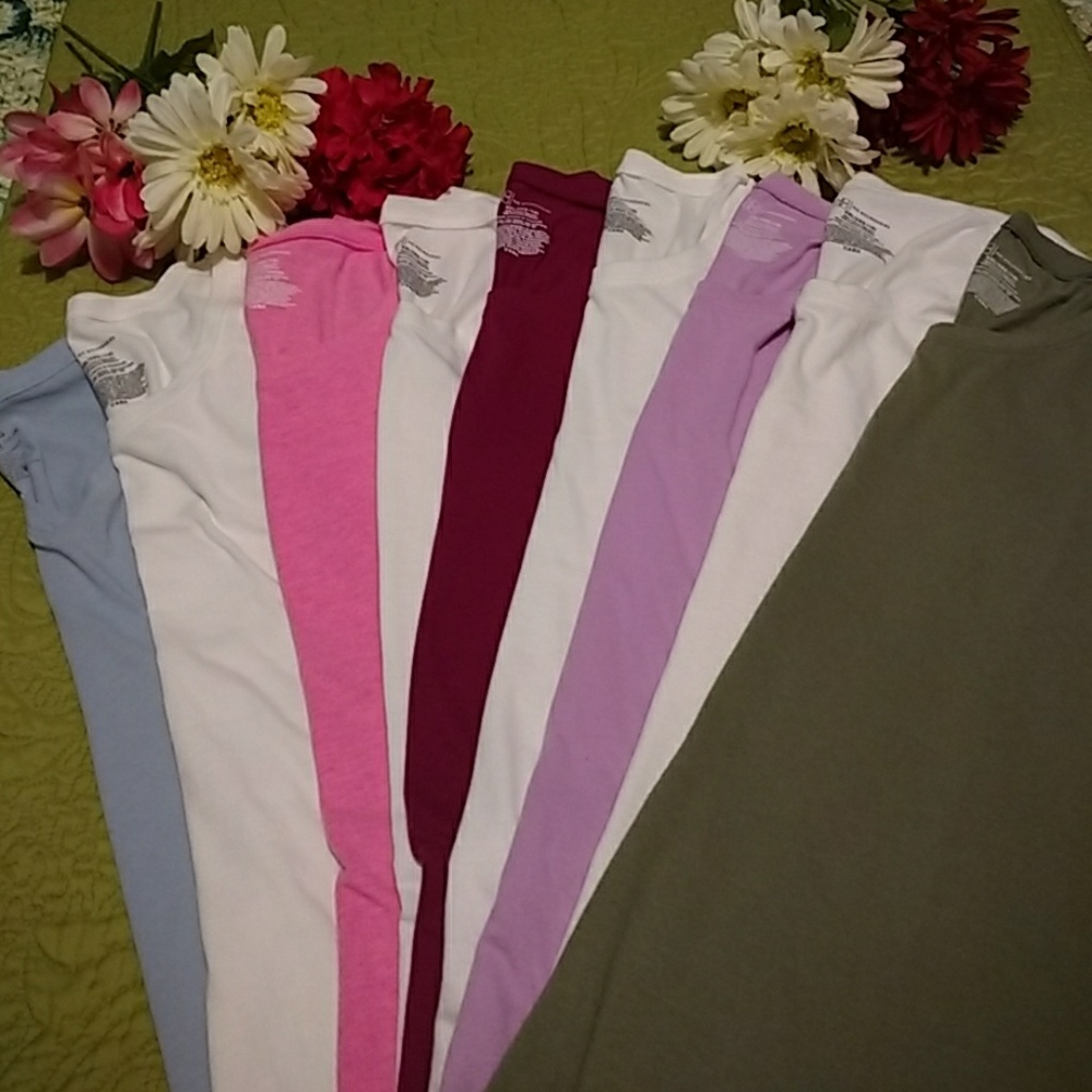 9 T-shirts